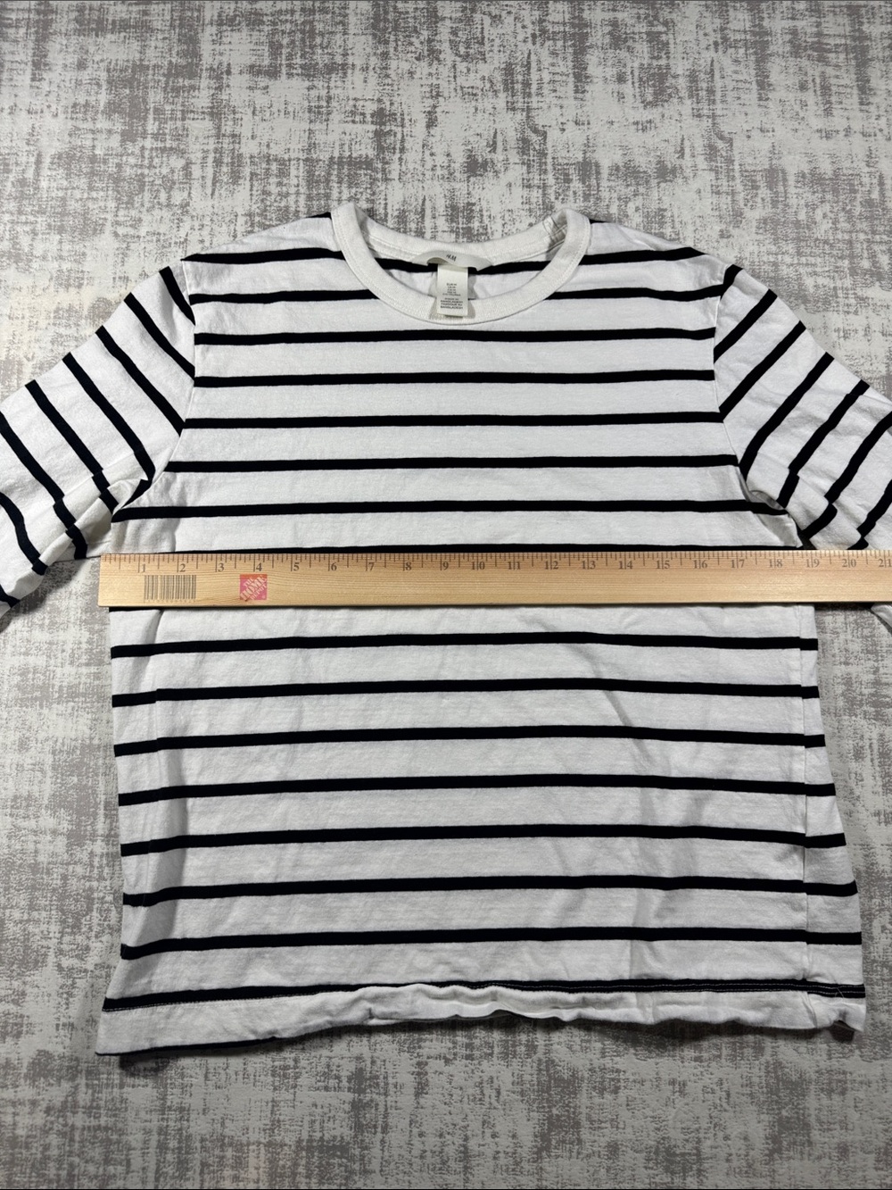 H&M White and Black Striped Long-Sleeve Crewneck Tee Sz M womens 22X19PTP - Picture 6 of 8